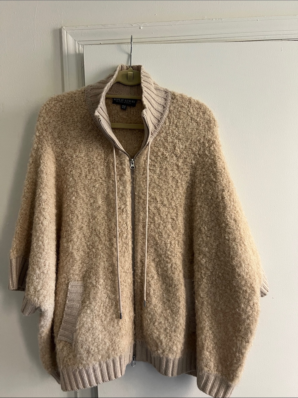 Aritzia Beige Bouclé Zip-Front Women's Jacket